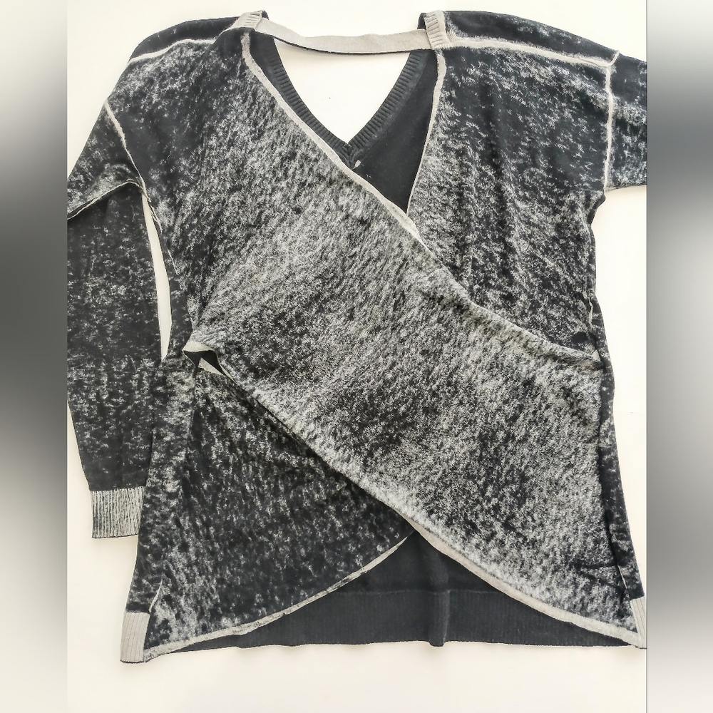 525 AMERICA Luxe Cashmere/Cotton Blend V-neck Cross Back twist/wrap sweater Sz S - Picture 15 of 15